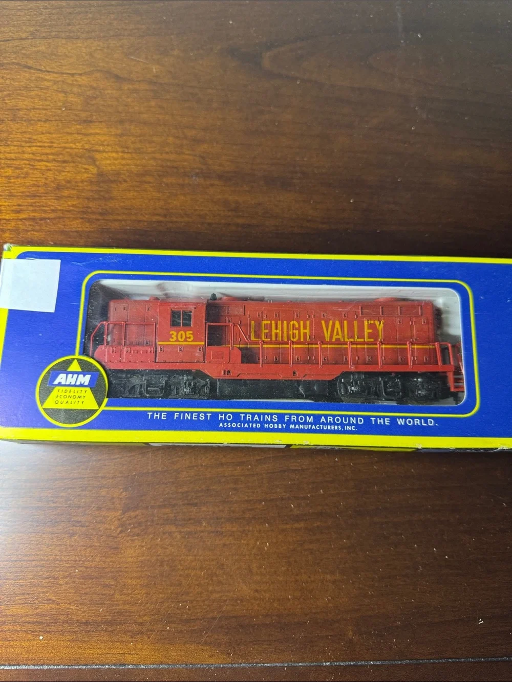 AHM Lehigh Valley HO Scale Diesel Locomotive (New)